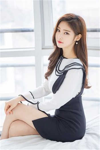 女卖房销售员用身体