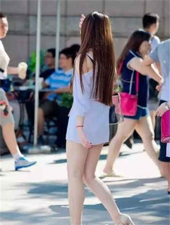 我控制不住叫了出来