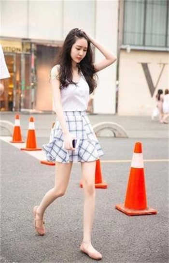 老婆酒吧上台蝴蝶结