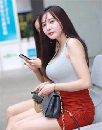 和情人在车里面做了好不好