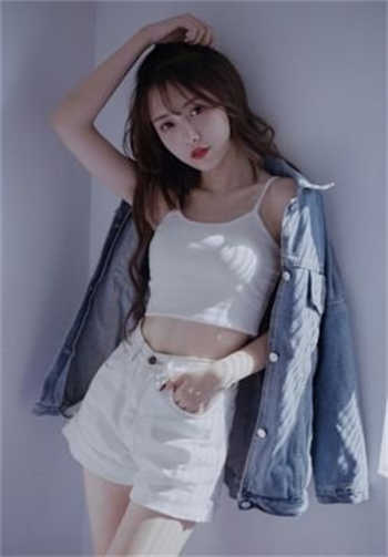 抖音婷哥四脚朝天什么梗