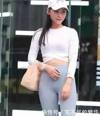 脱依服一件不剩的接吻