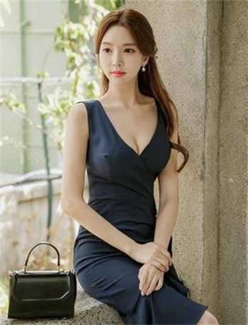 女主角温婉是个哑巴