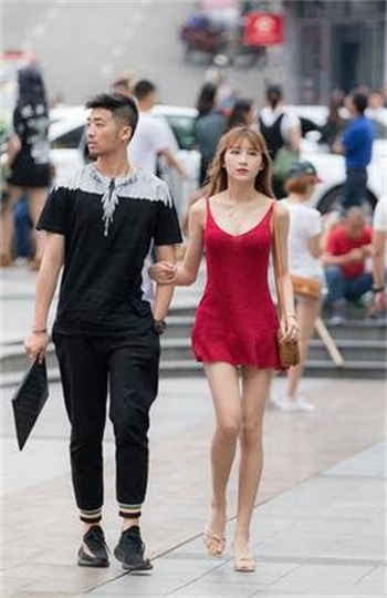 老婆是公司高管在健身房