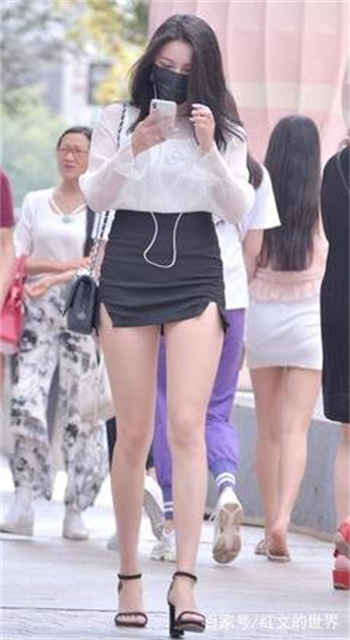 强对臣服霍莽