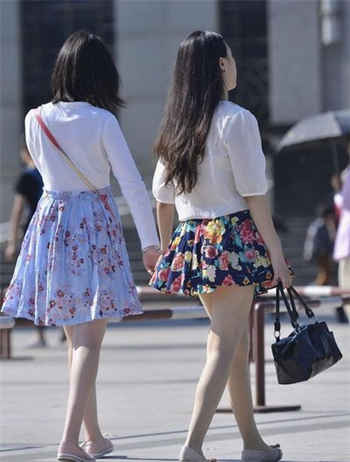 杨超越男人装杂志