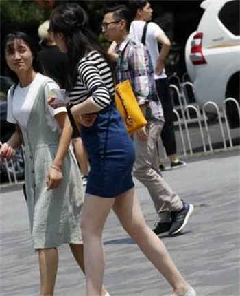 公主穿金属拘束衣小说