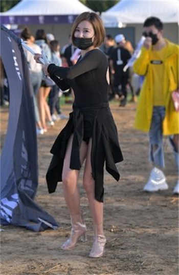穿越之掠夺美女系统