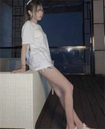 祝愿前程似锦 不坠青云