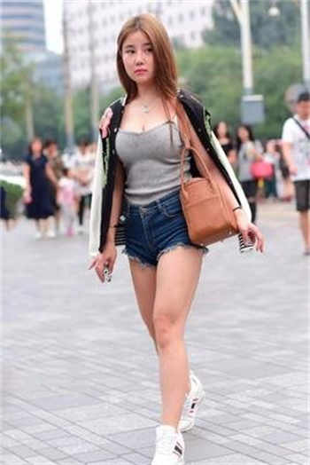 女为了合同出卖自己