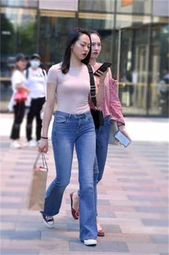 潦草视频手机版在线