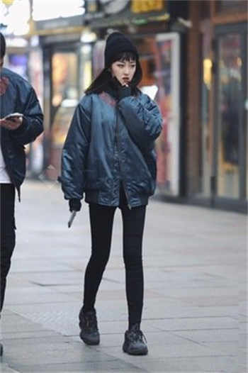 天美传媒拜金女